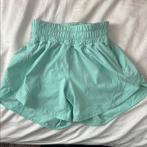 Lululemon hotty hot shorts